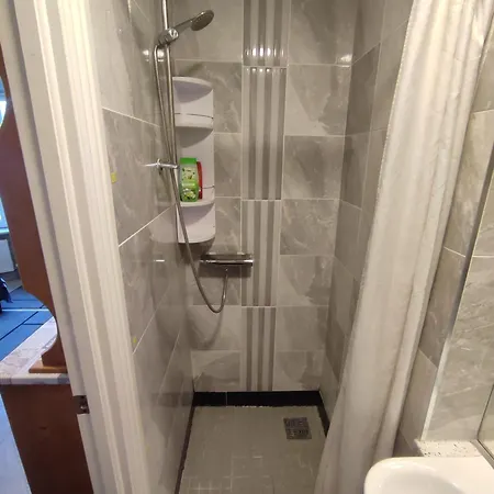 Marie's فندق مبيت وإفطار