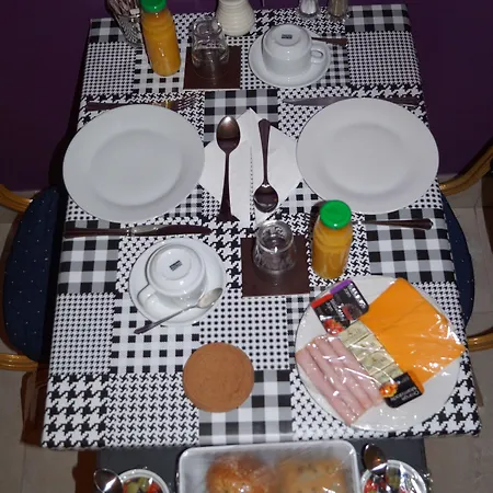 Bed & Breakfast Dublin Airport Beaumont Hospital Marie's Coolock