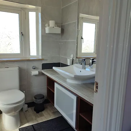 Bed & Breakfast Dublin Airport Beaumont Hospital Marie's Coolock