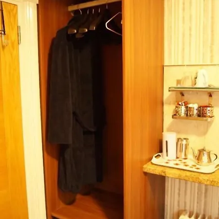 Bed & Breakfast Dublin Airport Beaumont Hospital Marie's 3*